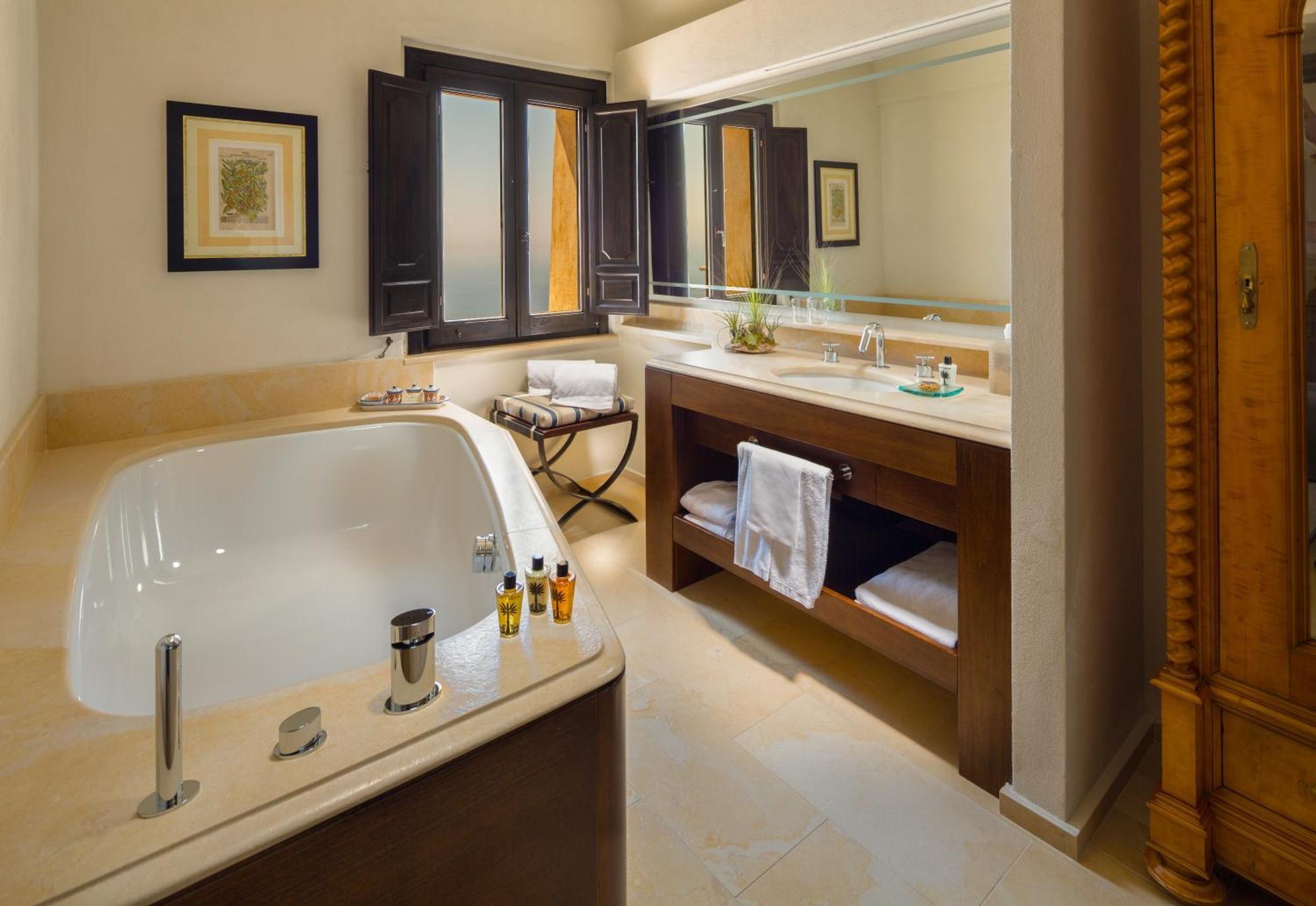 Premium Suite Terrace Sea View